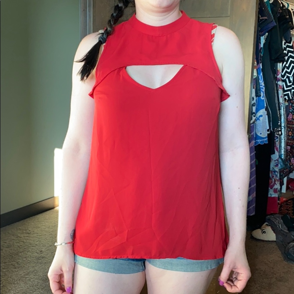 Venus red shirt